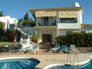 Spanish Villa with Private pool and garden.